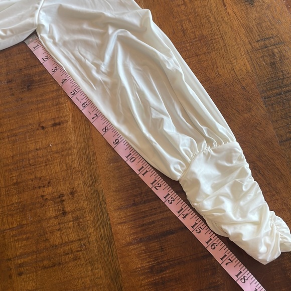 Express Rouched Blouse - Picture 11 of 11